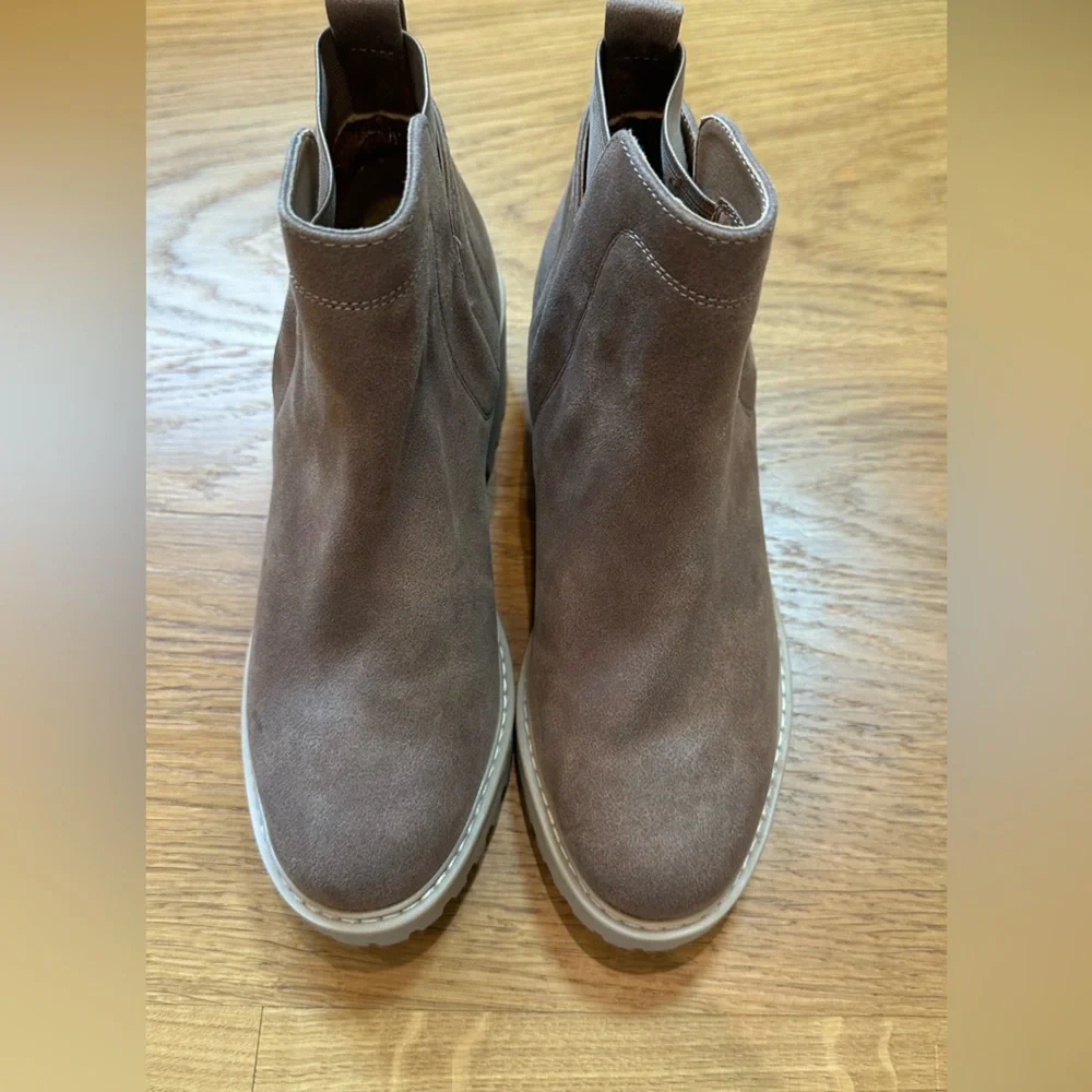 DOLCE VITA RIELLE TRUFFLE BOOT